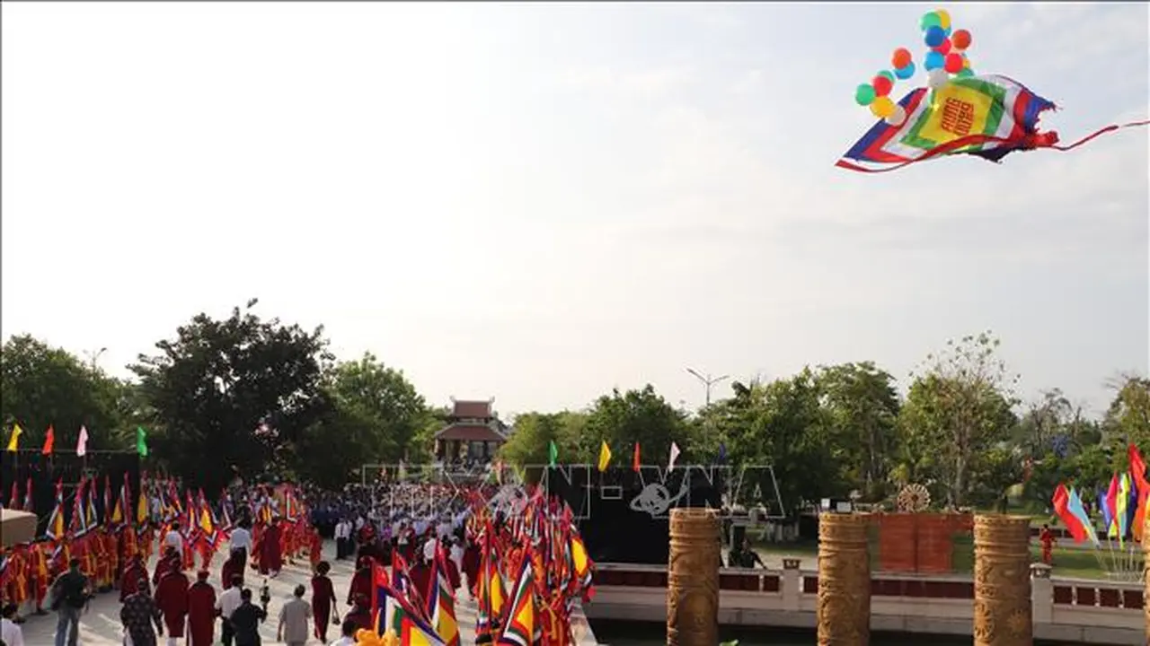 طقس مشمس نهاراً وعواصف رعدية متوقعة في المساء بعدة مناطق